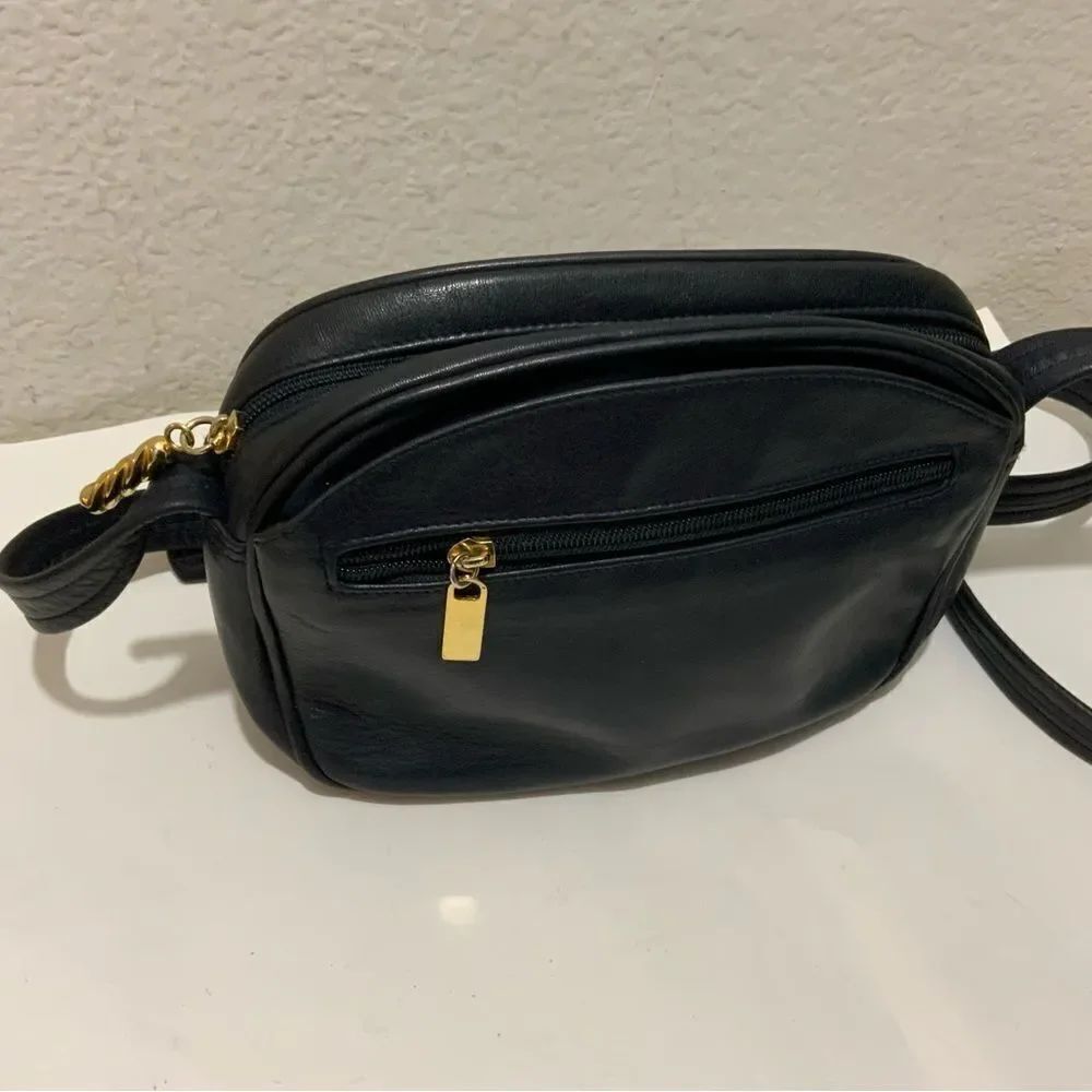 Vintage VTG Jacqueline Ferrar Blue Soft Leather Crossbody Bag Purse 9”x6”x3”